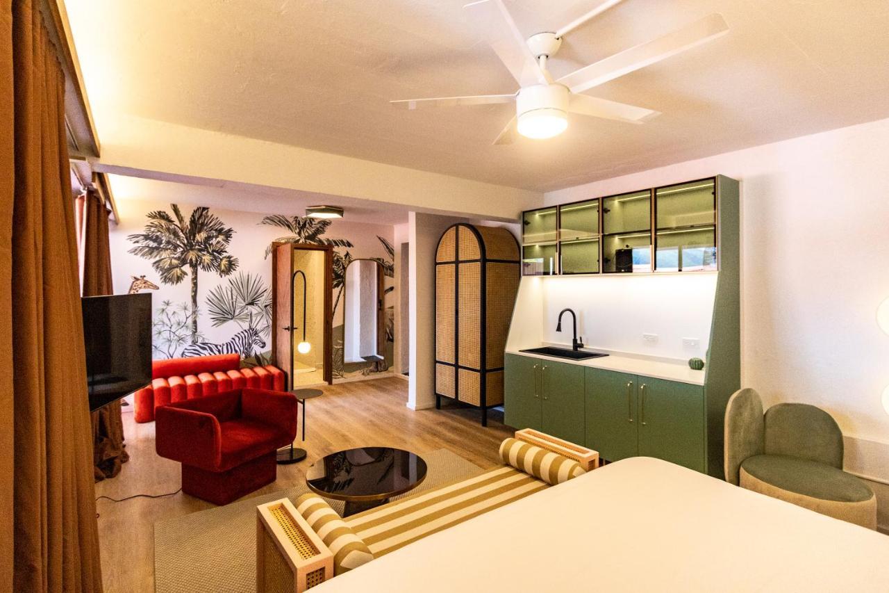 The Pink Palm Hotel - Adults Only シャーロット・アマリー エクステリア 写真