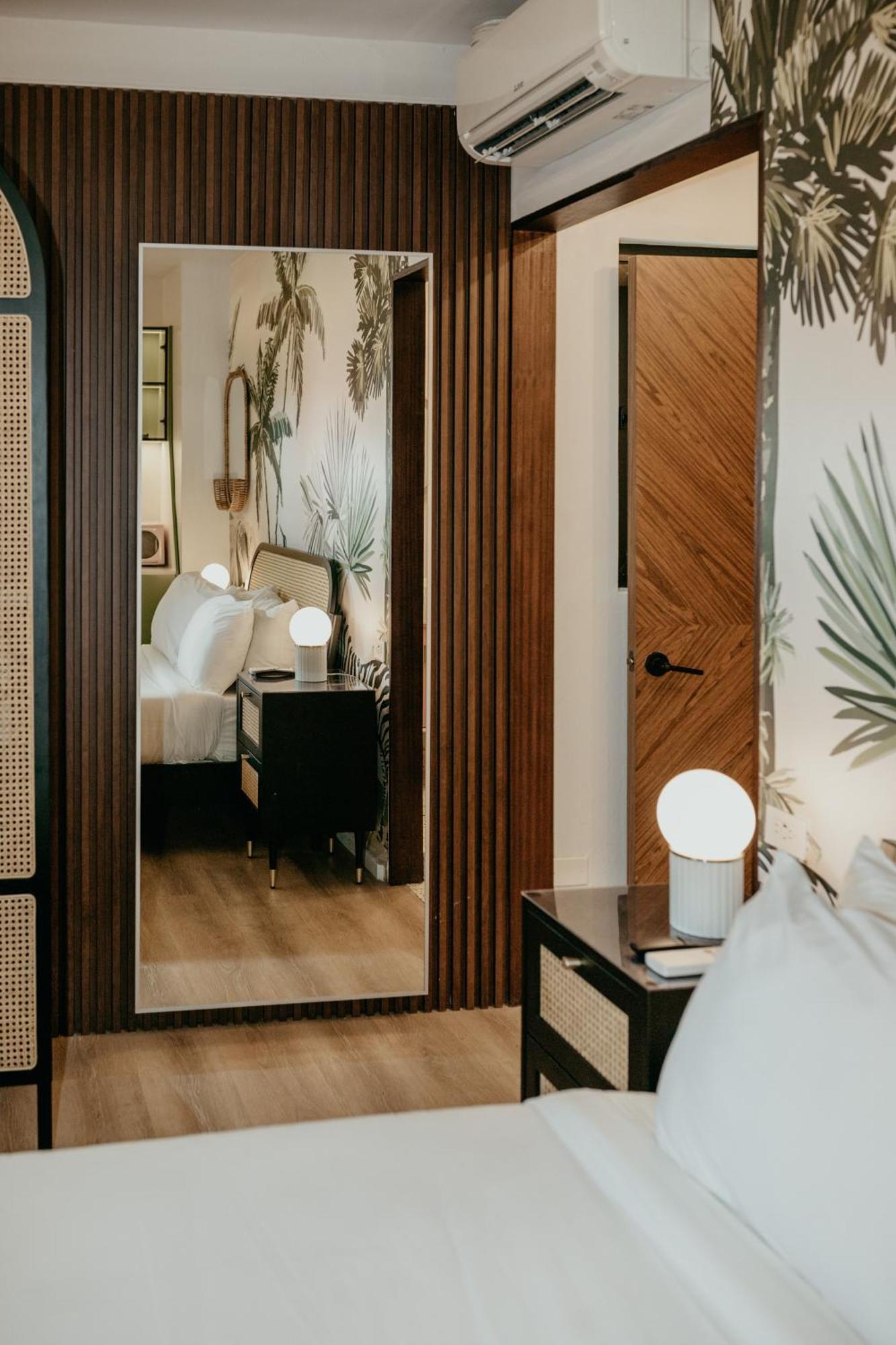 The Pink Palm Hotel - Adults Only シャーロット・アマリー エクステリア 写真